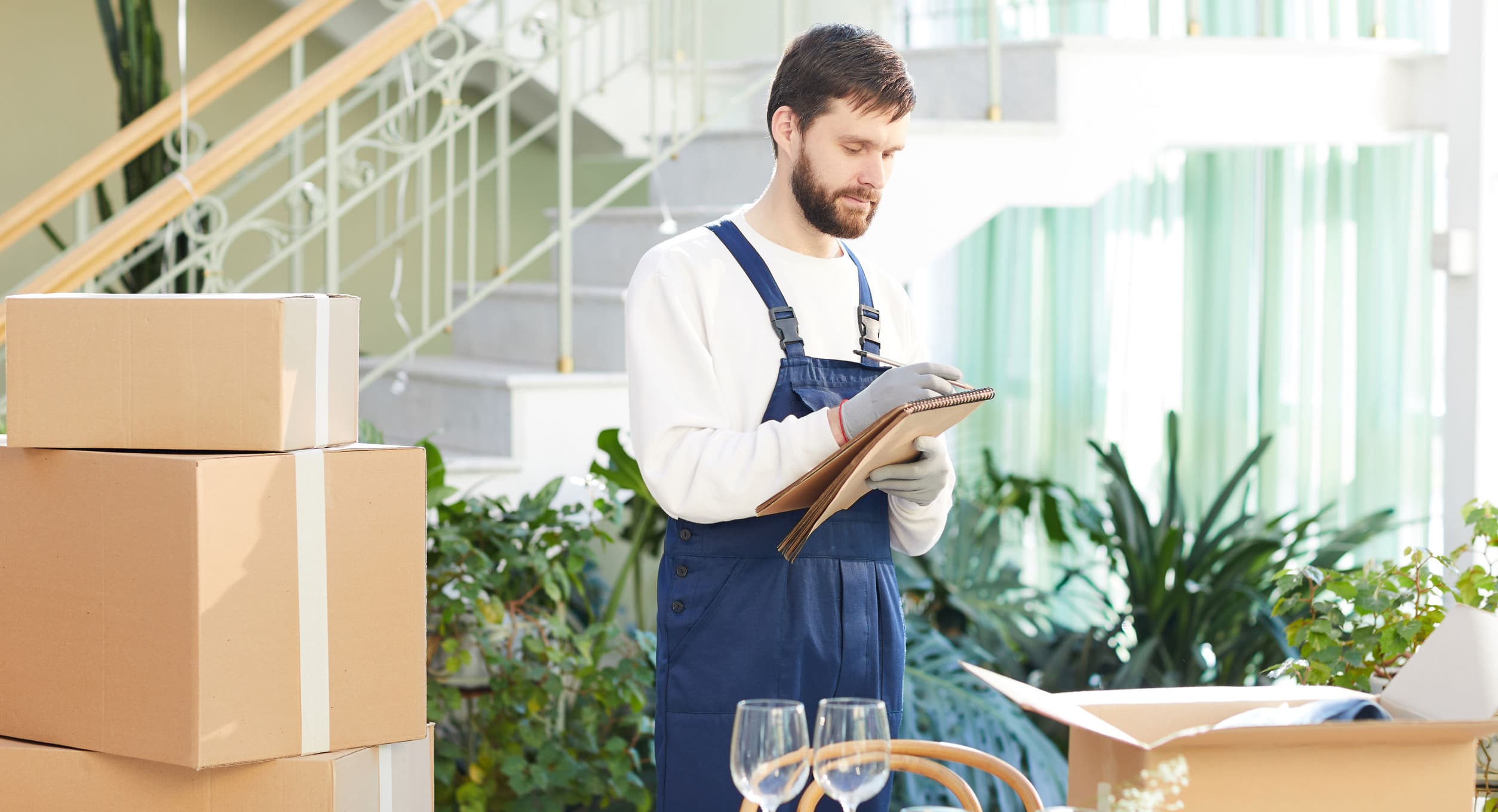 The Benefits of Hiring a Full-Service Moving Company